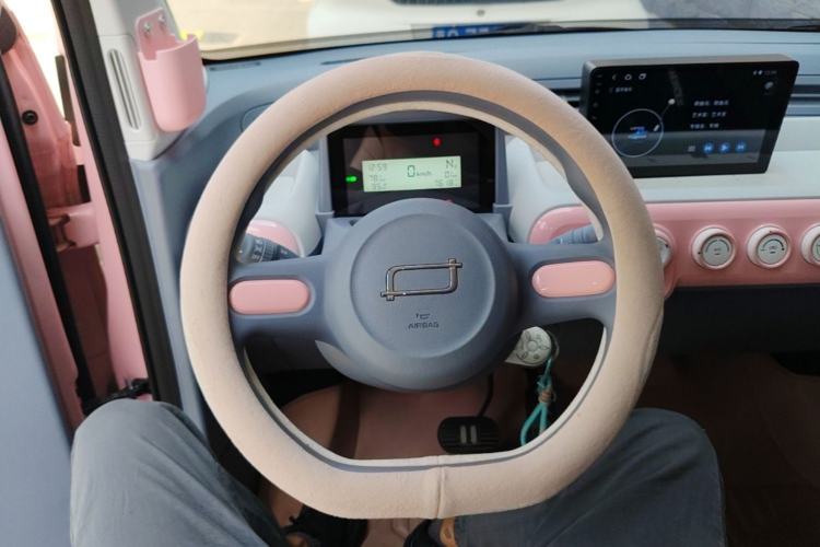 Used Bestune Pony 2024 122km Cute and Fun Horse Steering Wheel