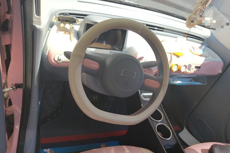 Used Bestune Pony 2024 170km Range Energizing Horse Steering Wheel