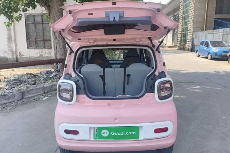 Used Bestune Pony 2024 170km Range Energizing Horse Trunk