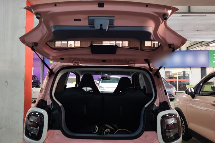 Used Bestune Pony 2024 170km Range Energizing Horse Trunk