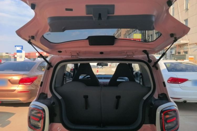 Used Bestune Pony 2024 170km Range Energizing Horse Trunk