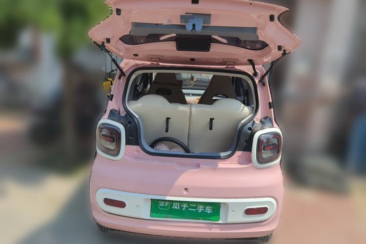 Used Bestune Pony 2024 170km Range Energizing Horse Trunk