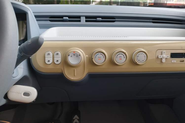 Used Bestune Pony 2024 170km Vitality Horse Audio And AC Panel