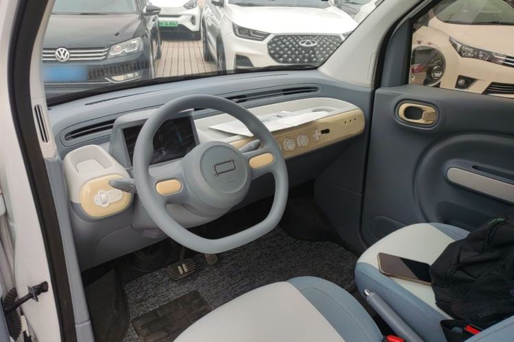 Used Bestune Pony 2024 170km Vitality Horse Center Console