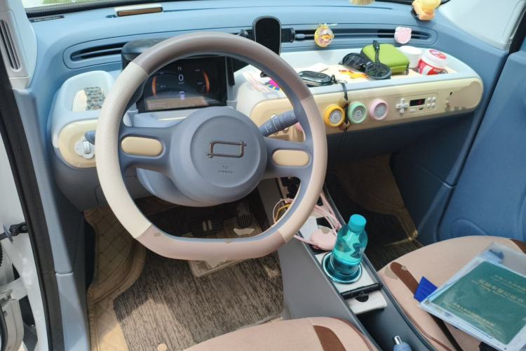 Used Bestune Pony 2024 170km Vitality Horse Center Console