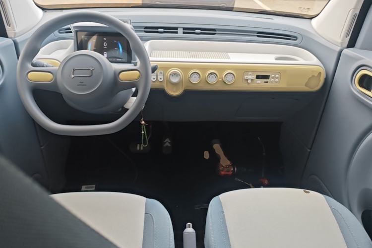 Used Bestune Pony 2024 170km Vitality Horse Center Console
