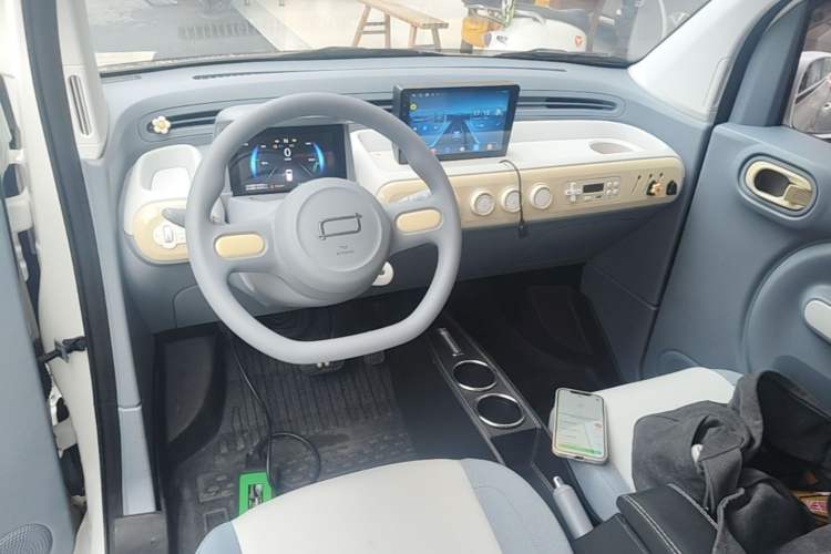 Used Bestune Pony 2024 170km Vitality Horse Center Console