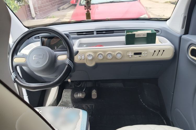 Used Bestune Pony 2024 170km Vitality Horse Center Console