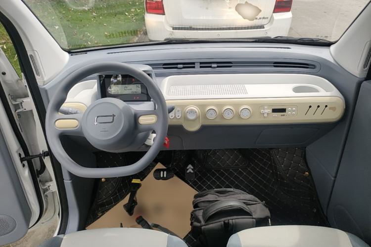 Used Bestune Pony 2024 170km Range Energizing Horse Center Console