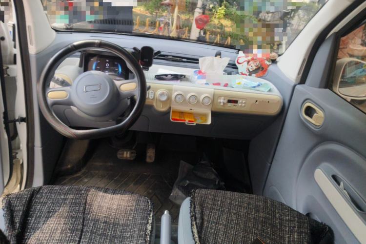 Used Bestune Pony 2024 170km Vitality Horse Center Console