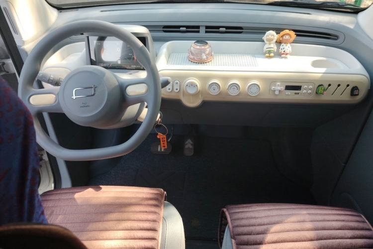 Used Bestune Pony 2024 170km Vitality Horse Center Console