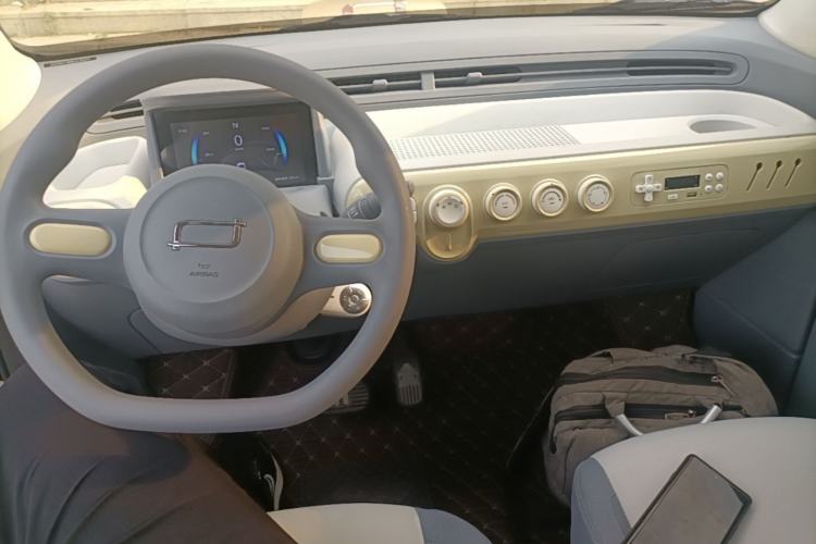 Used Bestune Pony 2024 170km Range Energizing Horse Center Console