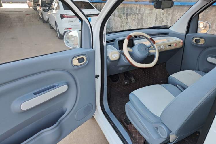 Used Bestune Pony 2024 170km Vitality Horse Driver Seat