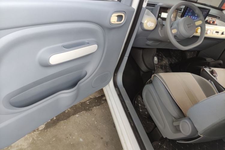 Used Bestune Pony 2024 170km Range Energizing Horse Driver Seat