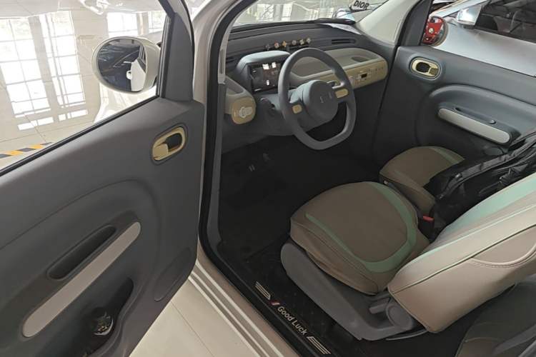 Used Bestune Pony 2024 170km Vitality Horse Driver Seat