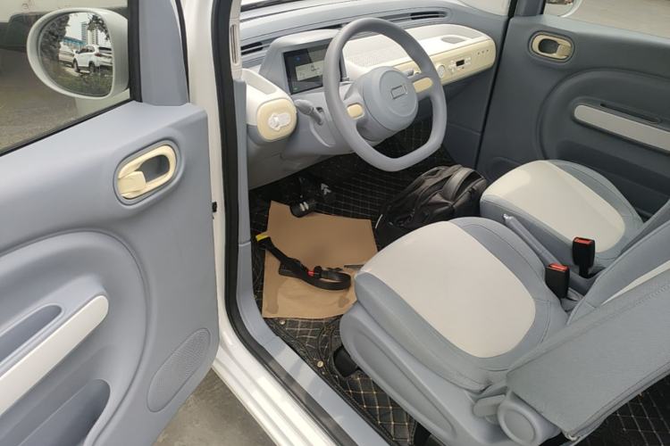 Used Bestune Pony 2024 170km Range Energizing Horse Driver Seat