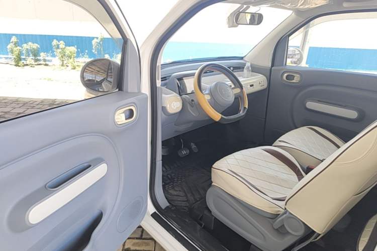 Used Bestune Pony 2024 170km Vitality Horse Driver Seat
