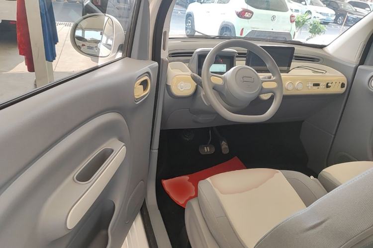 Used Bestune Pony 2024 170km Range Energizing Horse Driver Seat