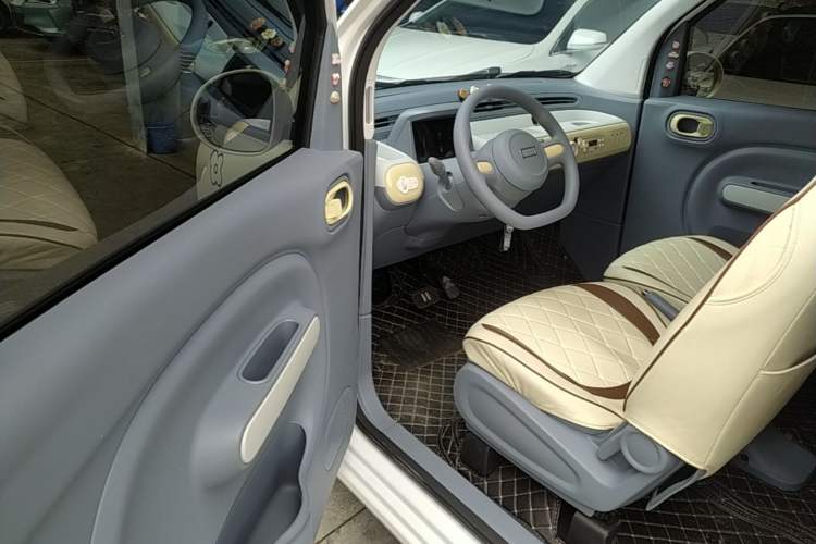 Used Bestune Pony 2024 170km Vitality Horse Driver Seat