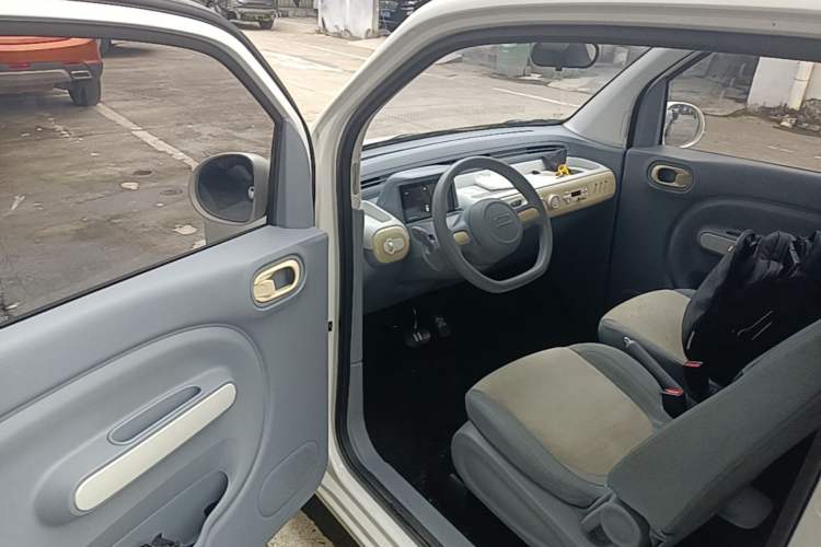 Used Bestune Pony 2024 170km Range Energizing Horse Driver Seat