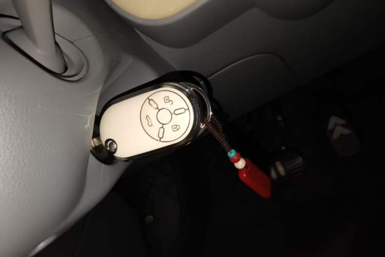Used Bestune Pony 2024 122km Cute and Fun Horse Interior 1