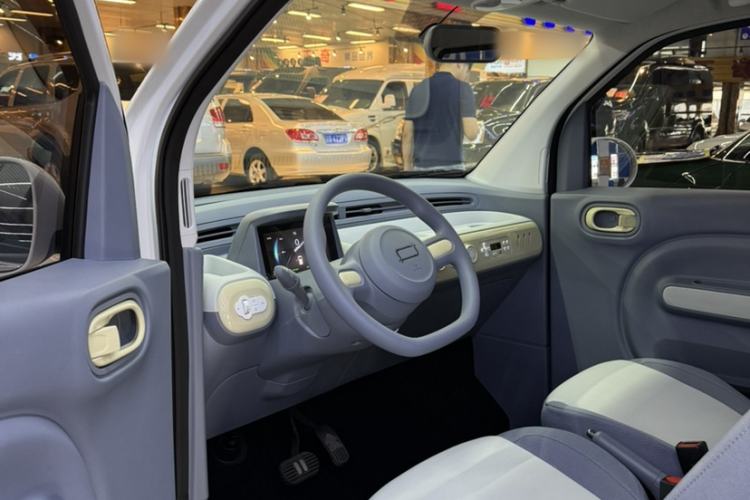 Used Bestune Pony 2024 170km Vitality Horse Interior 2