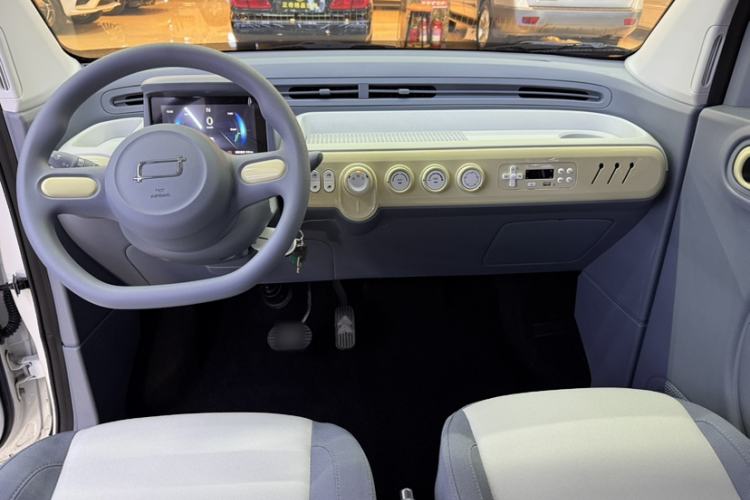 Used Bestune Pony 2024 170km Vitality Horse Interior 3