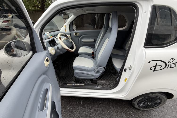 Used Bestune Pony 2024 170km Vitality Horse Interior 4