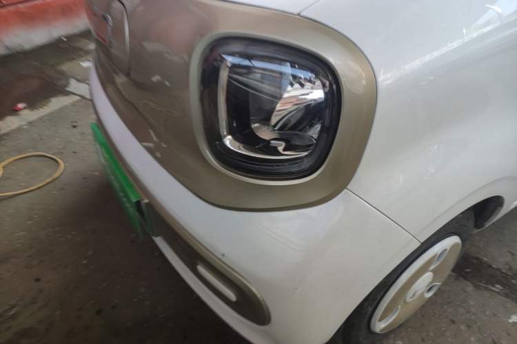 Used Bestune Pony 2024 170km Range Energizing Horse Left Front Headlight