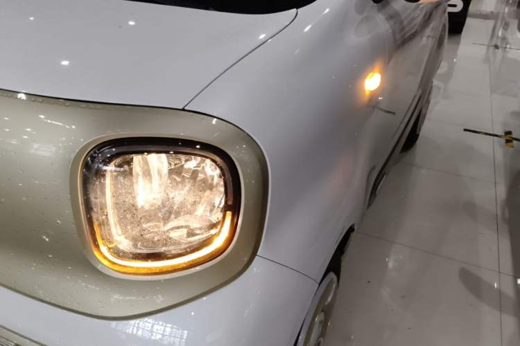 Used Bestune Pony 2024 122km Cute and Fun Horse Left Front Headlight
