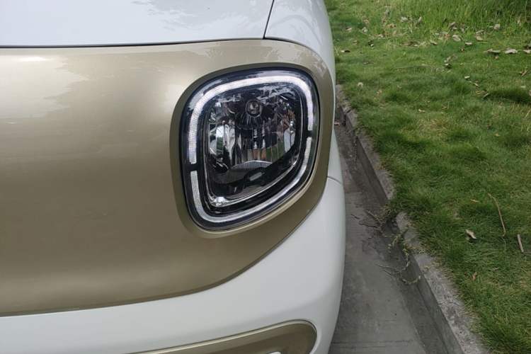 Used Bestune Pony 2024 170km Range Energizing Horse Left Front Headlight
