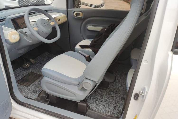 Used Bestune Pony 2024 170km Vitality Horse Left Front Seat