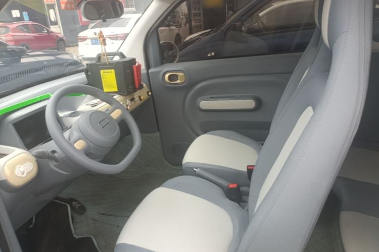 Used Bestune Pony 2024 170km Range Energizing Horse Left Front Seat