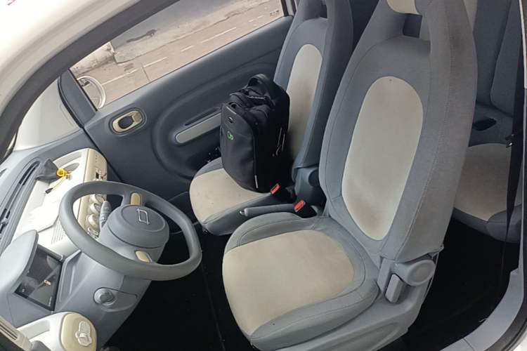 Used Bestune Pony 2024 170km Range Energizing Horse Left Front Seat