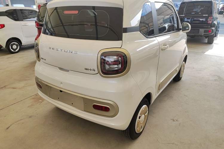 Used Bestune Pony 2024 170km Range Energizing Horse Rear Right 45 Deg