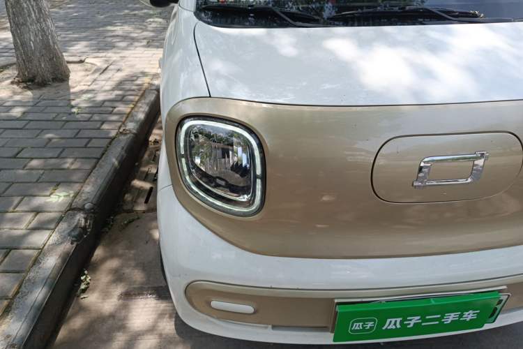 Used Bestune Pony 2024 170km Vitality Horse Right Front Headlight