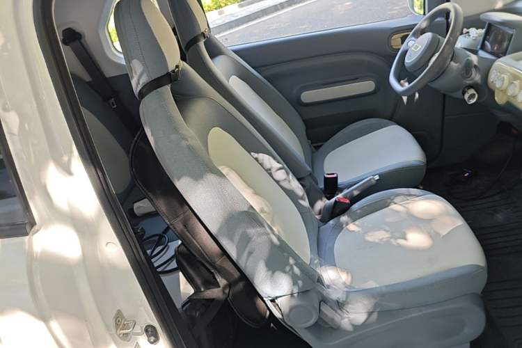 Used Bestune Pony 2024 170km Vitality Horse Right Front Seat