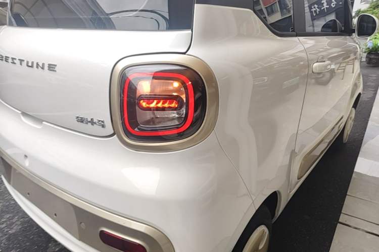 Used Bestune Pony 2024 170km Vitality Horse Right Rear Taillight