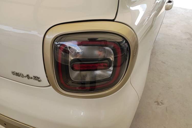 Used Bestune Pony 2024 170km Range Energizing Horse Right Rear Taillight