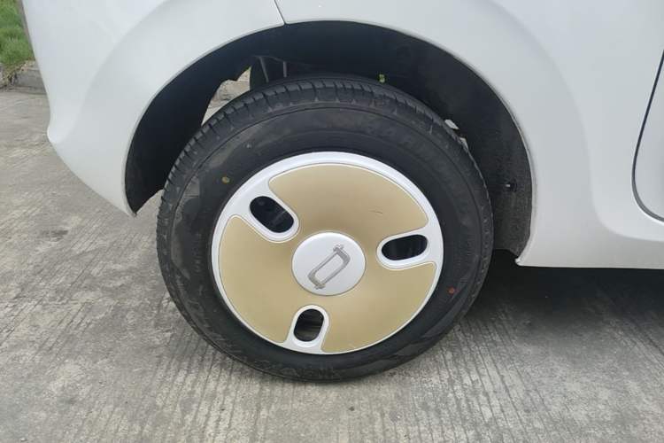 Used Bestune Pony 2024 170km Range Energizing Horse Right Rear Wheel Hub