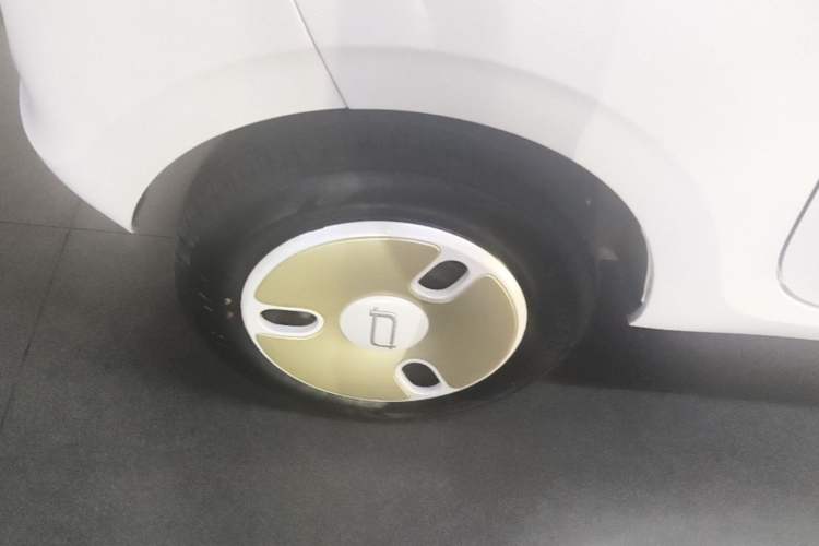 Used Bestune Pony 2024 122km Cute and Fun Horse Right Rear Wheel Hub