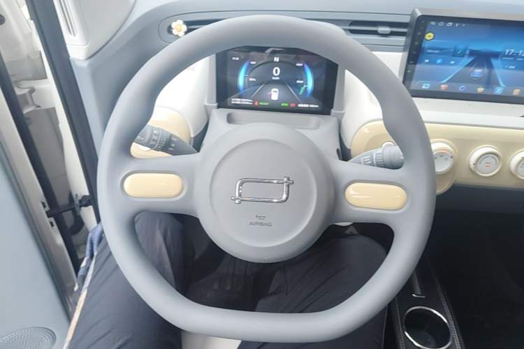 Used Bestune Pony 2024 170km Vitality Horse Steering Wheel