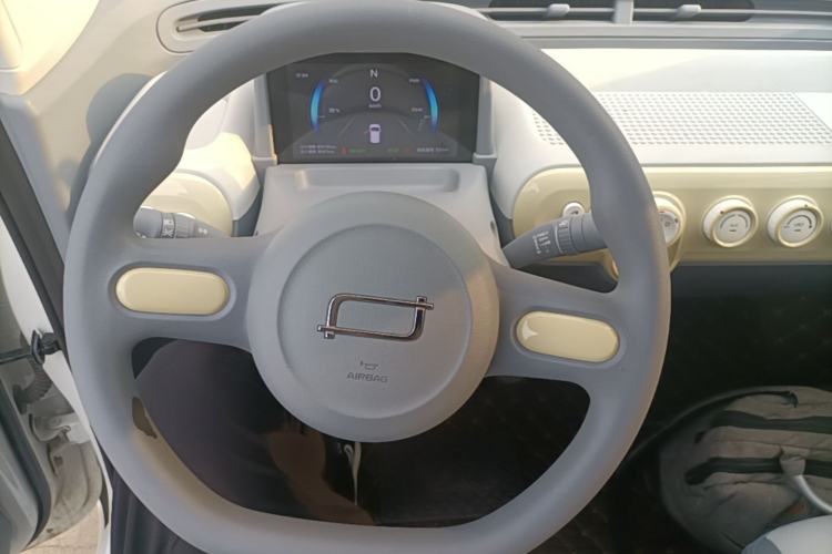 Used Bestune Pony 2024 170km Range Energizing Horse Steering Wheel