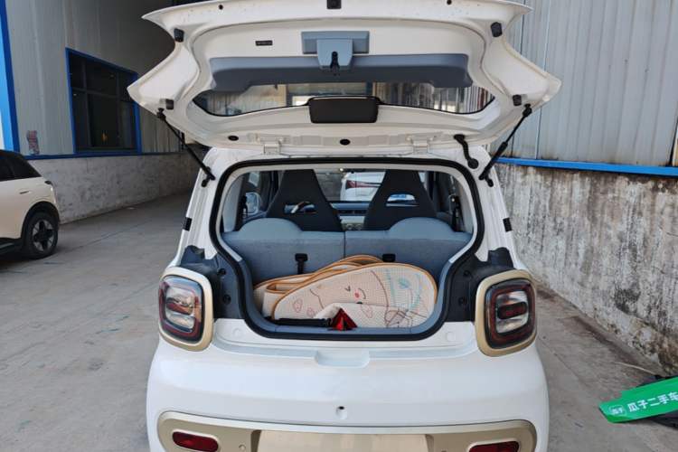 Used Bestune Pony 2024 170km Vitality Horse Trunk