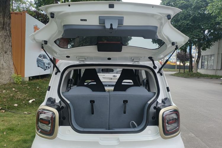 Used Bestune Pony 2024 170km Range Energizing Horse Trunk