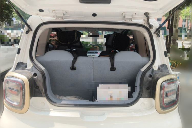 Used Bestune Pony 2024 170km Vitality Horse Trunk