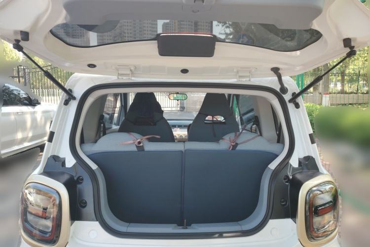Used Bestune Pony 2024 170km Vitality Horse Trunk