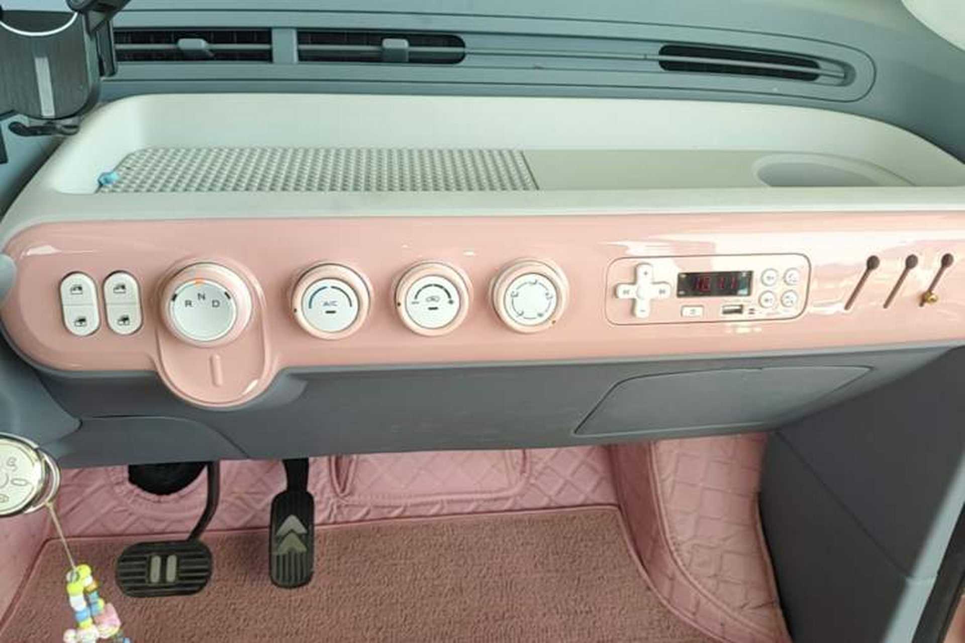 Used Bestune Pony 2025 222km Range Agile Horse Audio And AC Panel