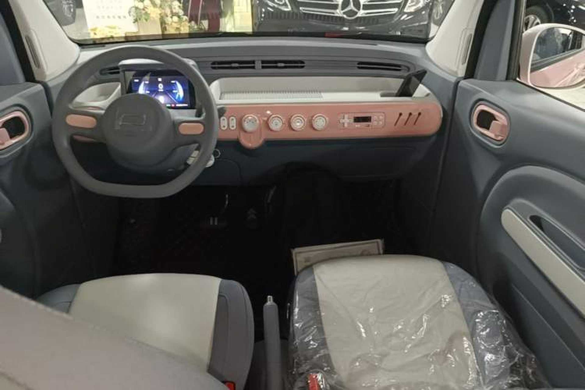 Used Bestune Pony 2025 222km Range Agile Horse Audio And AC Panel