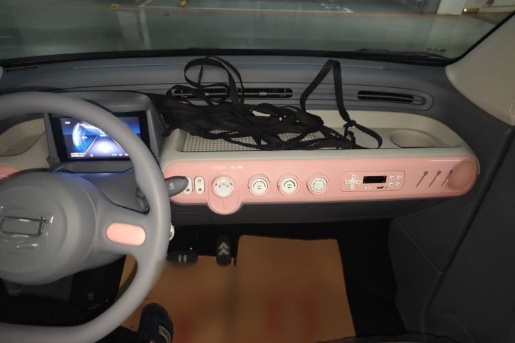 Used Bestune Pony 2025 222km Range Agile Horse Audio And AC Panel